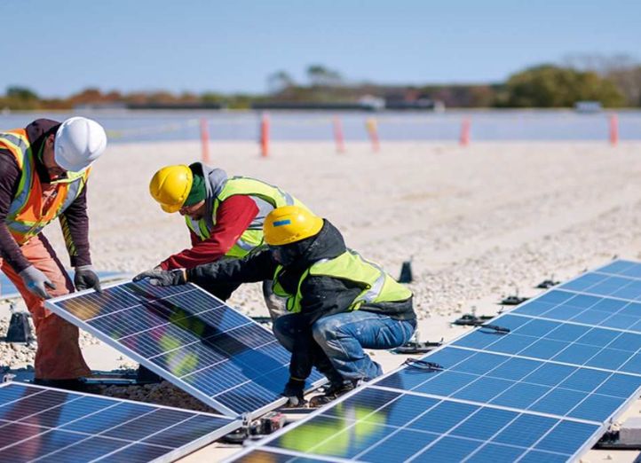 solar panel dealers in India